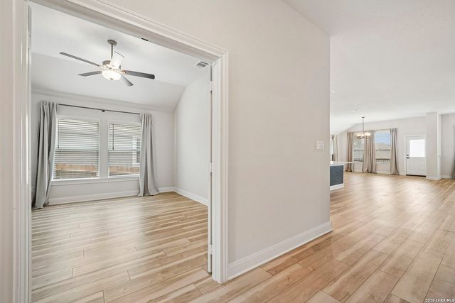 911 Fort Crockett, San Antonio, TX 78245