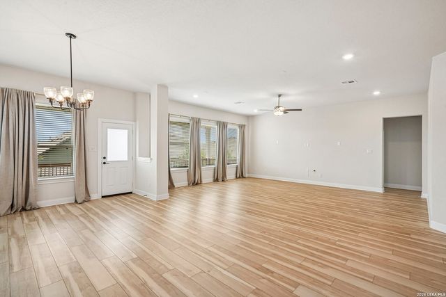 911 Fort Crockett, San Antonio, TX 78245