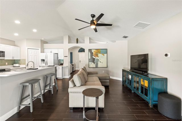 31328 WRENCREST DRIVE, Wesley Chapel, FL 33543