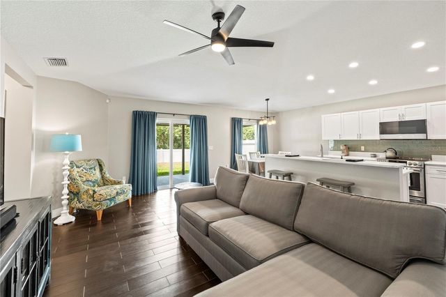 31328 WRENCREST DRIVE, Wesley Chapel, FL 33543