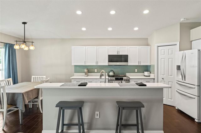31328 WRENCREST DRIVE, Wesley Chapel, FL 33543