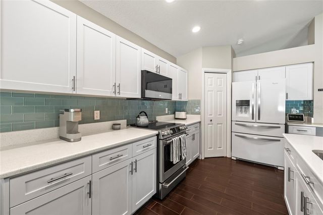 31328 WRENCREST DRIVE, Wesley Chapel, FL 33543