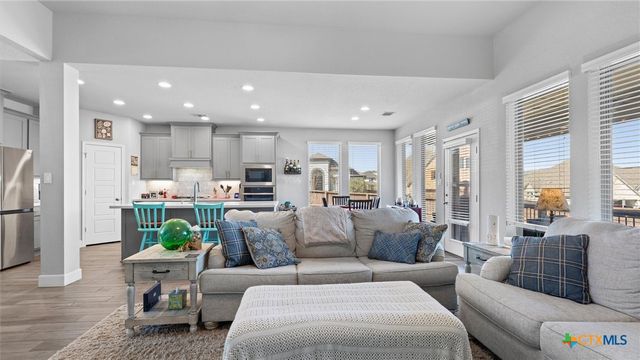 6501 Crockett Cove, Cibolo, TX 78108