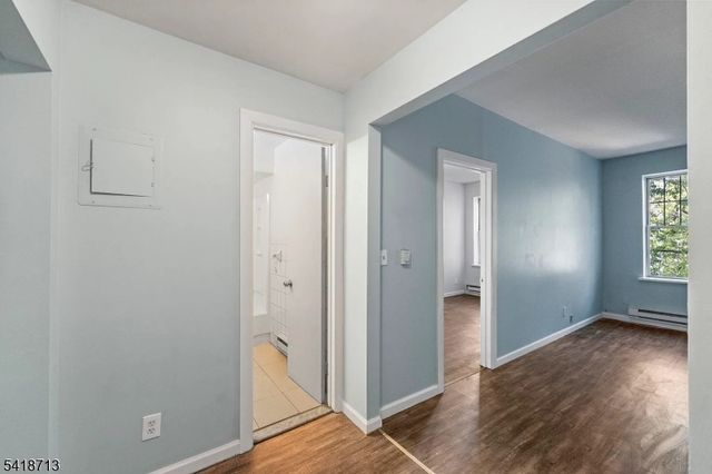 250 Clendenny Ave 4, Jersey City, NJ 07304
