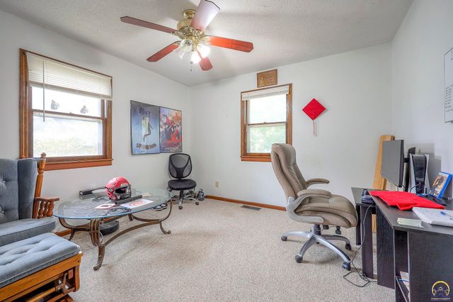 1142 S Elm ST, Ottawa, KS 66067