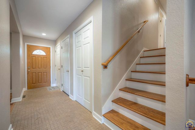 1142 S Elm ST, Ottawa, KS 66067