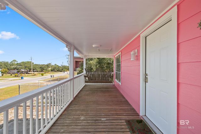 1013 W Lagoon Avenue, Gulf Shores, AL 36542