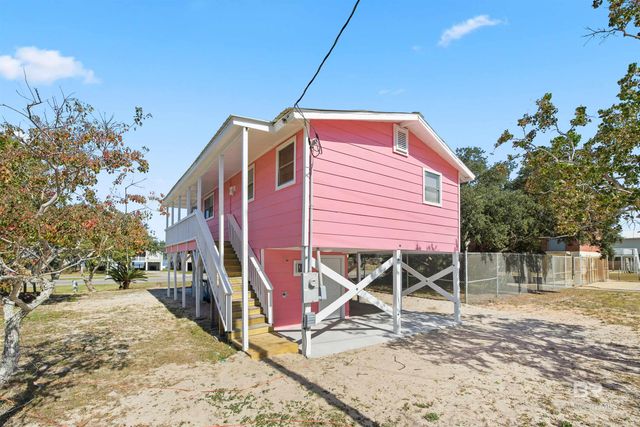 1013 W Lagoon Avenue, Gulf Shores, AL 36542