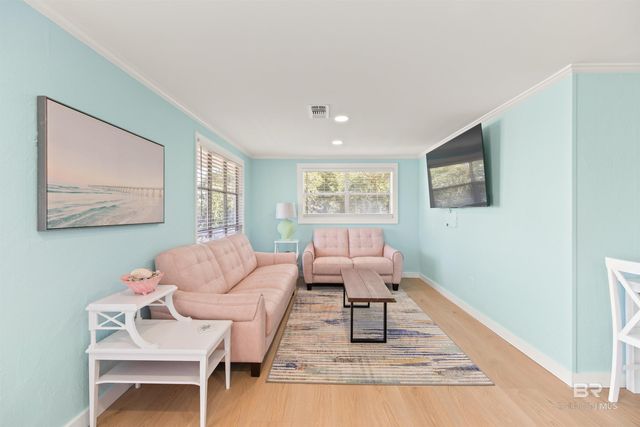 1013 W Lagoon Avenue, Gulf Shores, AL 36542