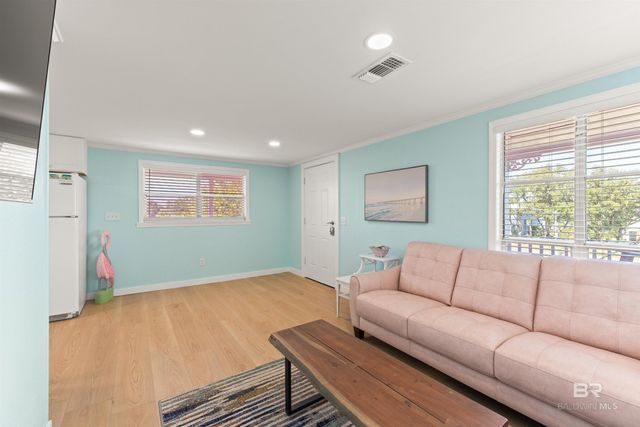 1013 W Lagoon Avenue, Gulf Shores, AL 36542