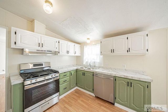 30 N 100 W, Blackfoot, ID 83221