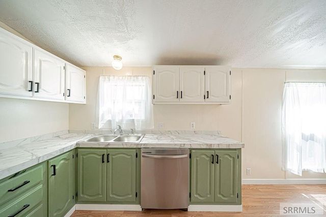 30 N 100 W, Blackfoot, ID 83221