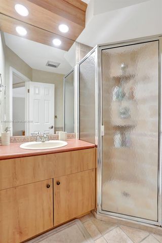 4311 NW 16th St B103, Lauderhill, FL 33313