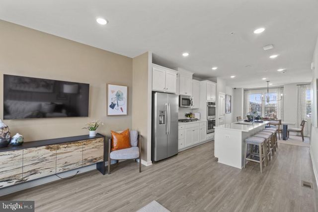 10927 WHEAT BERRY DR, Upper Marlboro, MD 20774
