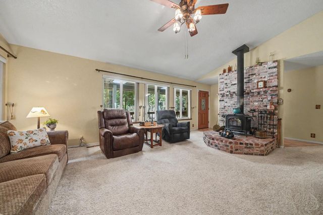 27144 Woodland Rd, Pioneer, CA 95666
