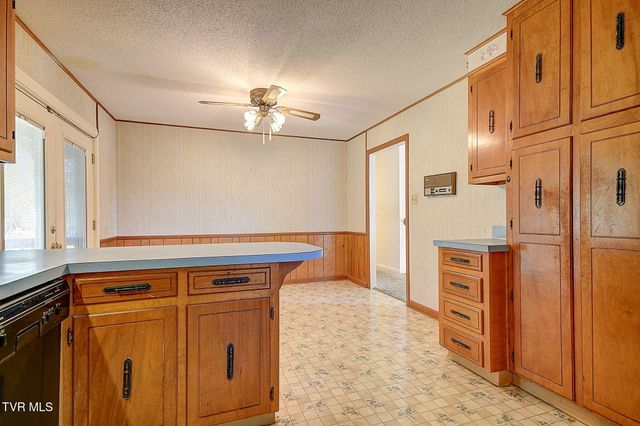 161 Flintlock Circle, Bristol, VA 24201