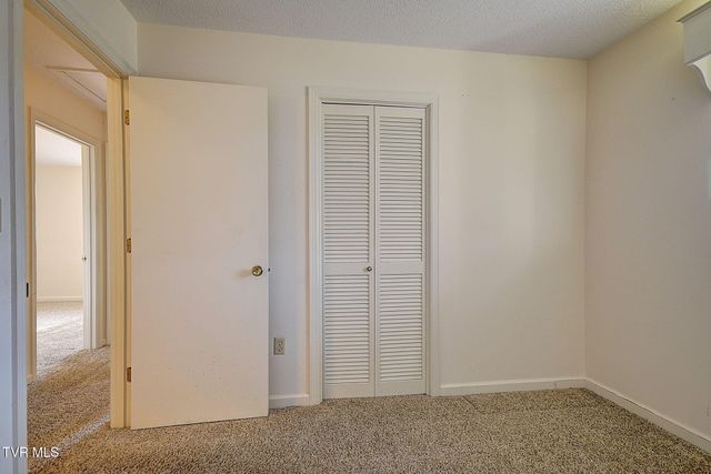 161 Flintlock Circle, Bristol, VA 24201