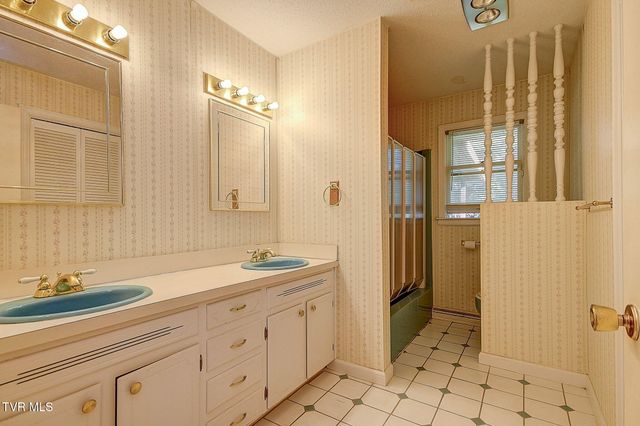 161 Flintlock Circle, Bristol, VA 24201
