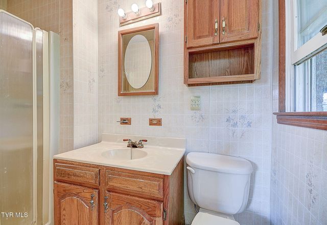 161 Flintlock Circle, Bristol, VA 24201