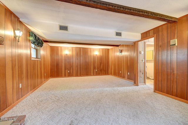 161 Flintlock Circle, Bristol, VA 24201