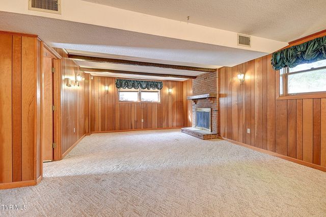 161 Flintlock Circle, Bristol, VA 24201