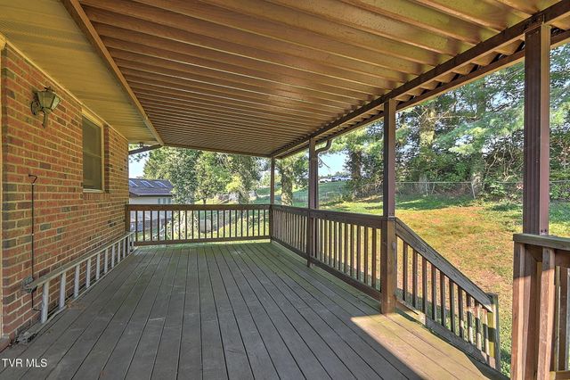 161 Flintlock Circle, Bristol, VA 24201