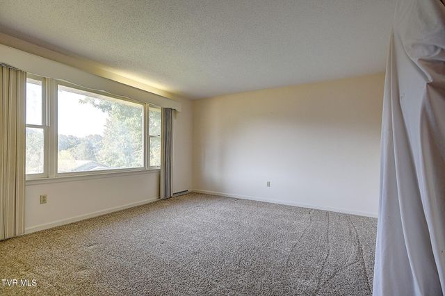 161 Flintlock Circle, Bristol, VA 24201