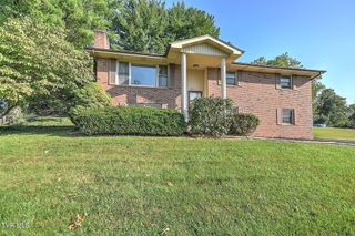 161 Flintlock Circle, Bristol, VA 24201