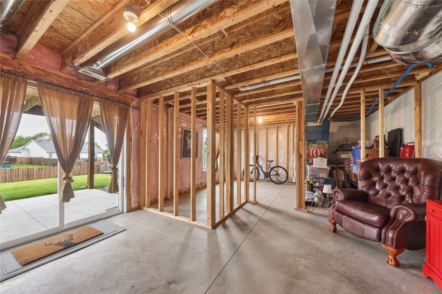 1210 S 11th Street, Adel, IA 50003