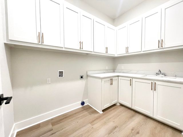 66 May Apple Ave., Hattiesburg, MS 39402