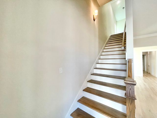 66 May Apple Ave., Hattiesburg, MS 39402