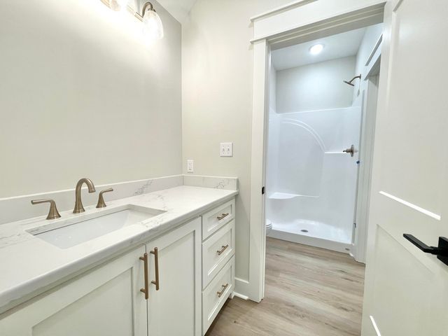 66 May Apple Ave., Hattiesburg, MS 39402