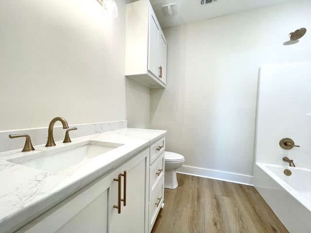 66 May Apple Ave., Hattiesburg, MS 39402