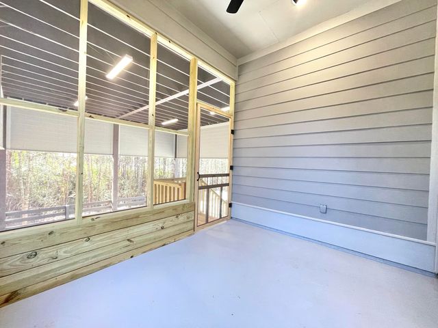 66 May Apple Ave., Hattiesburg, MS 39402