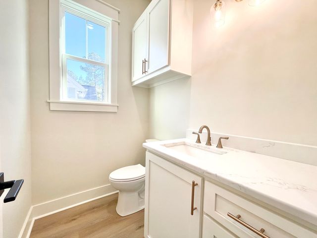 66 May Apple Ave., Hattiesburg, MS 39402