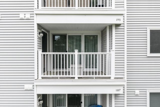 255 North Rd 187, Chelmsford, MA 01824