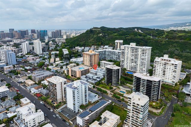 1060 Spencer Street F, Honolulu, HI 96822