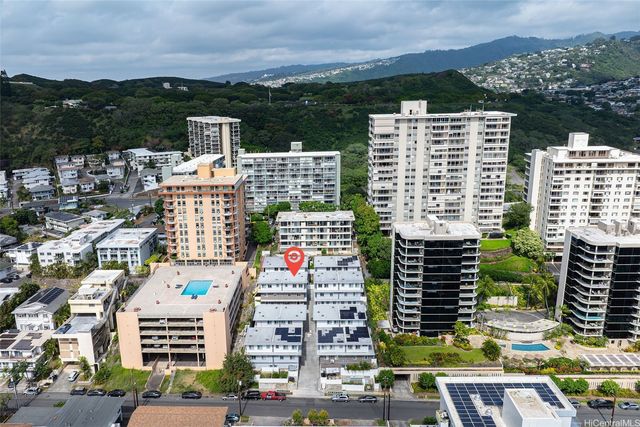 1060 Spencer Street F, Honolulu, HI 96822