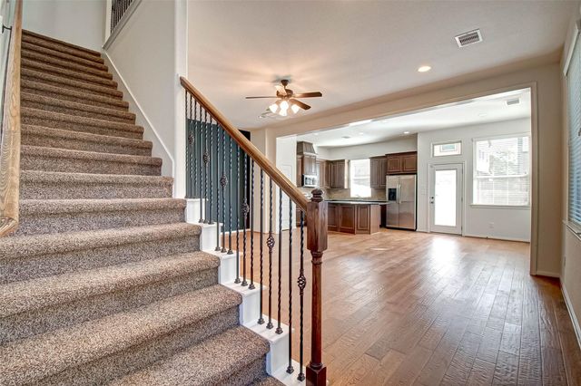 20 Cheswood Manor Court, The Woodlands, TX 77382