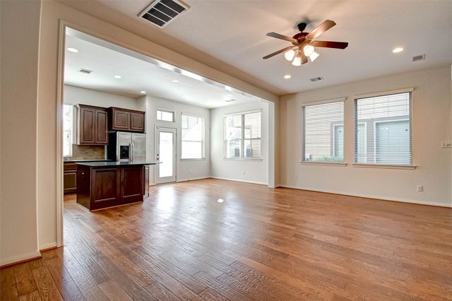 20 Cheswood Manor Court, The Woodlands, TX 77382
