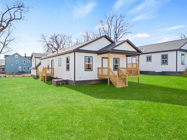 1007 Armstrong Avenue, Kansas City, KS 66102