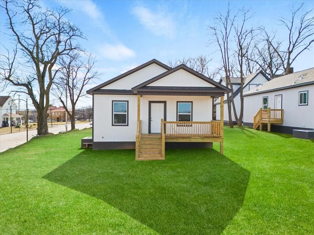 1007 Armstrong Avenue, Kansas City, KS 66102