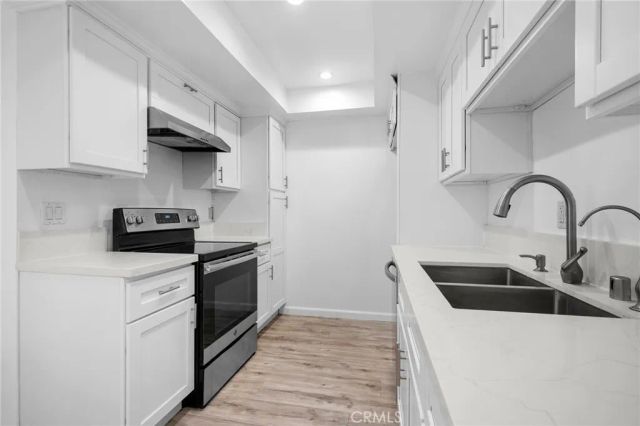 251 W Dryden Street 16, Glendale, CA 91202