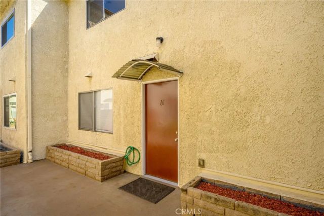 251 W Dryden Street 16, Glendale, CA 91202