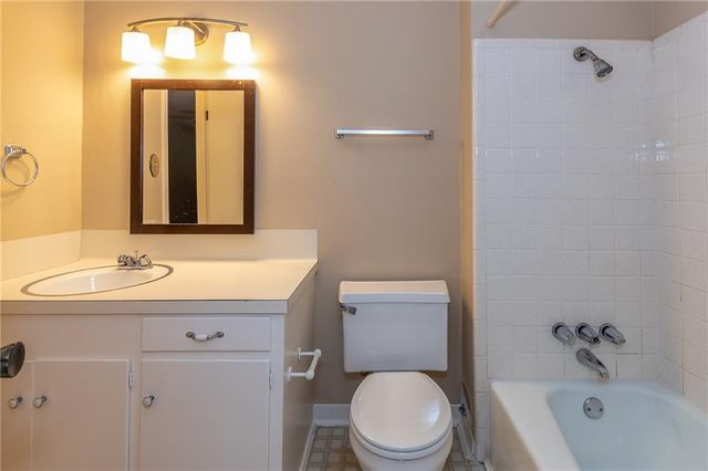 2502 Trailside Dr B, Austin, TX 78704