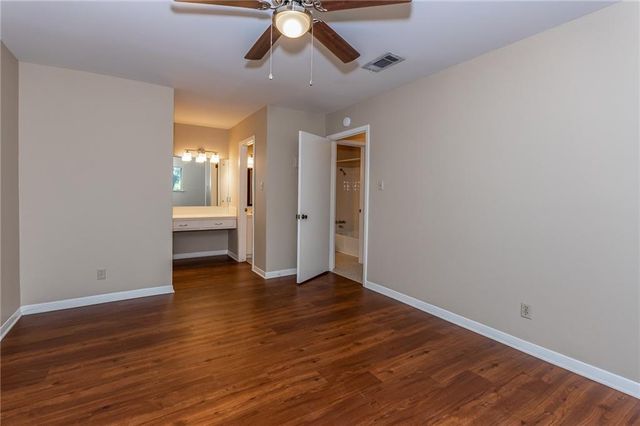 2502 Trailside Dr B, Austin, TX 78704
