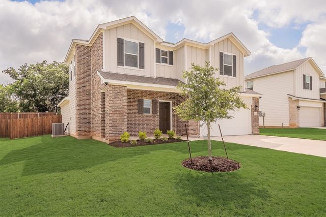 121 Kylie Street, Cleburne, TX 76031