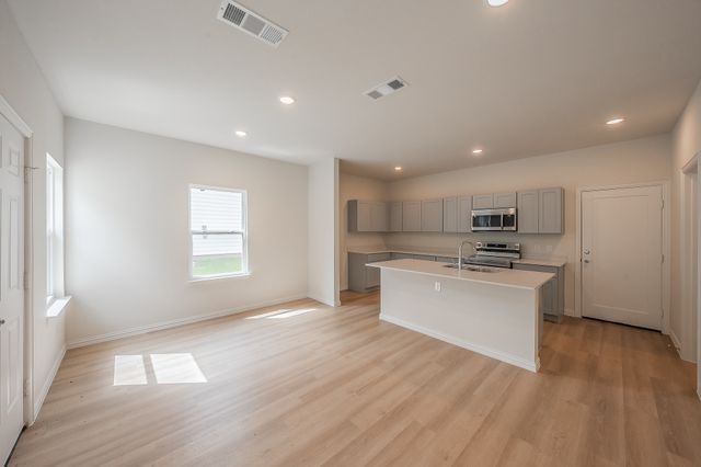 121 Kylie Street, Cleburne, TX 76031