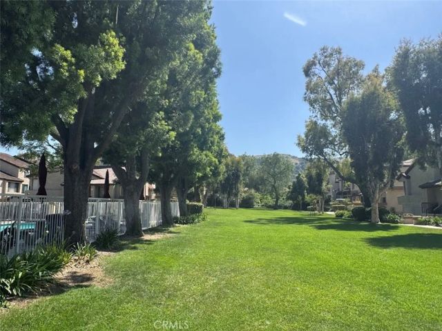 17 Mesquite, Pomona, CA 91766