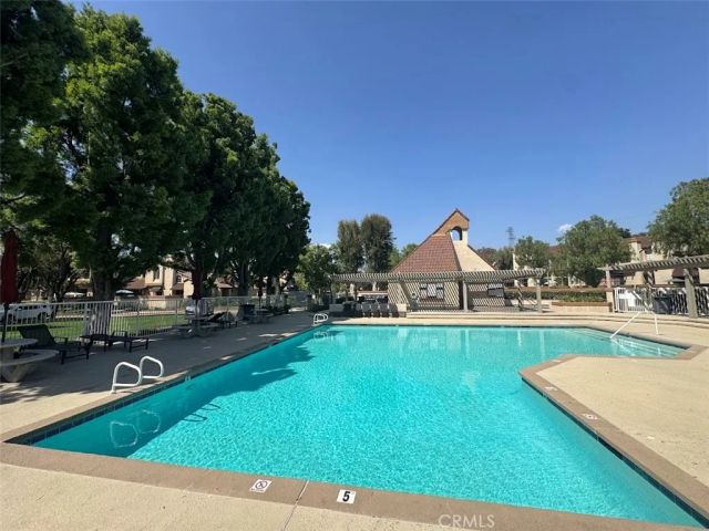 17 Mesquite, Pomona, CA 91766